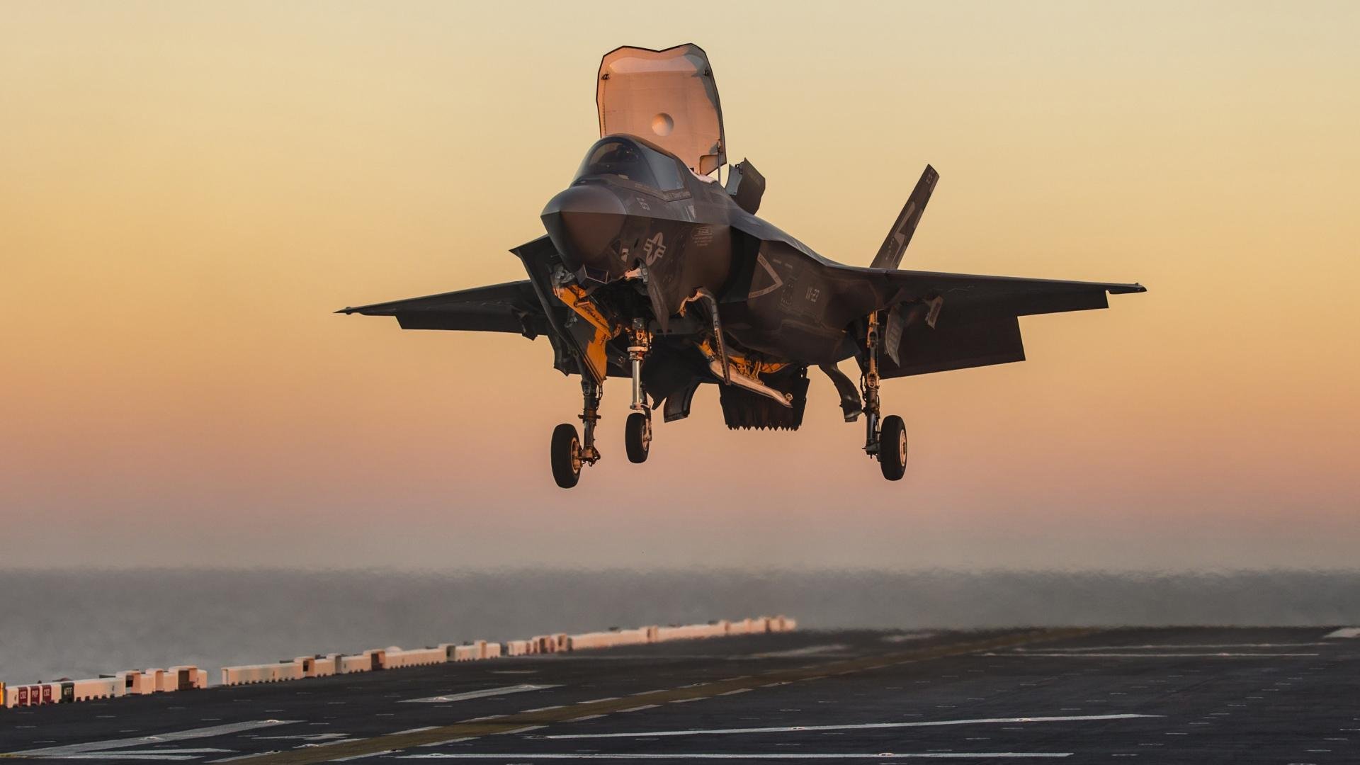 IM体育网页版登录入口-南北争锋，鹈鹕关键战突围广东队，东决焦点背后的篮球哲学