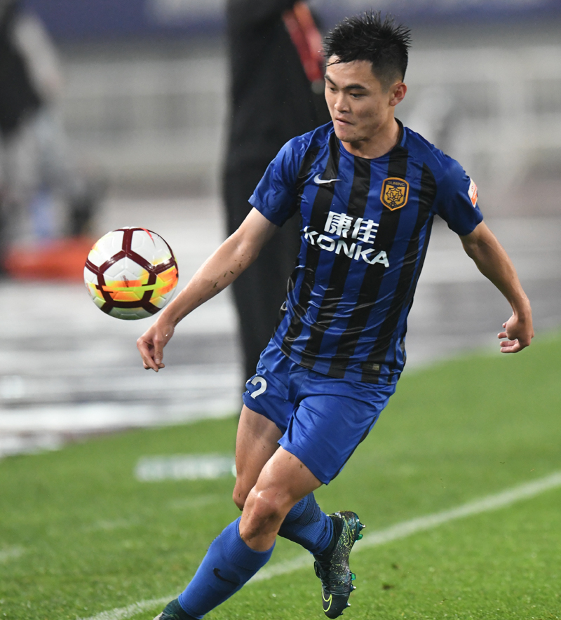 IM体育在线注册-江苏苏宁客场挑战重庆力帆，争夺三分致胜