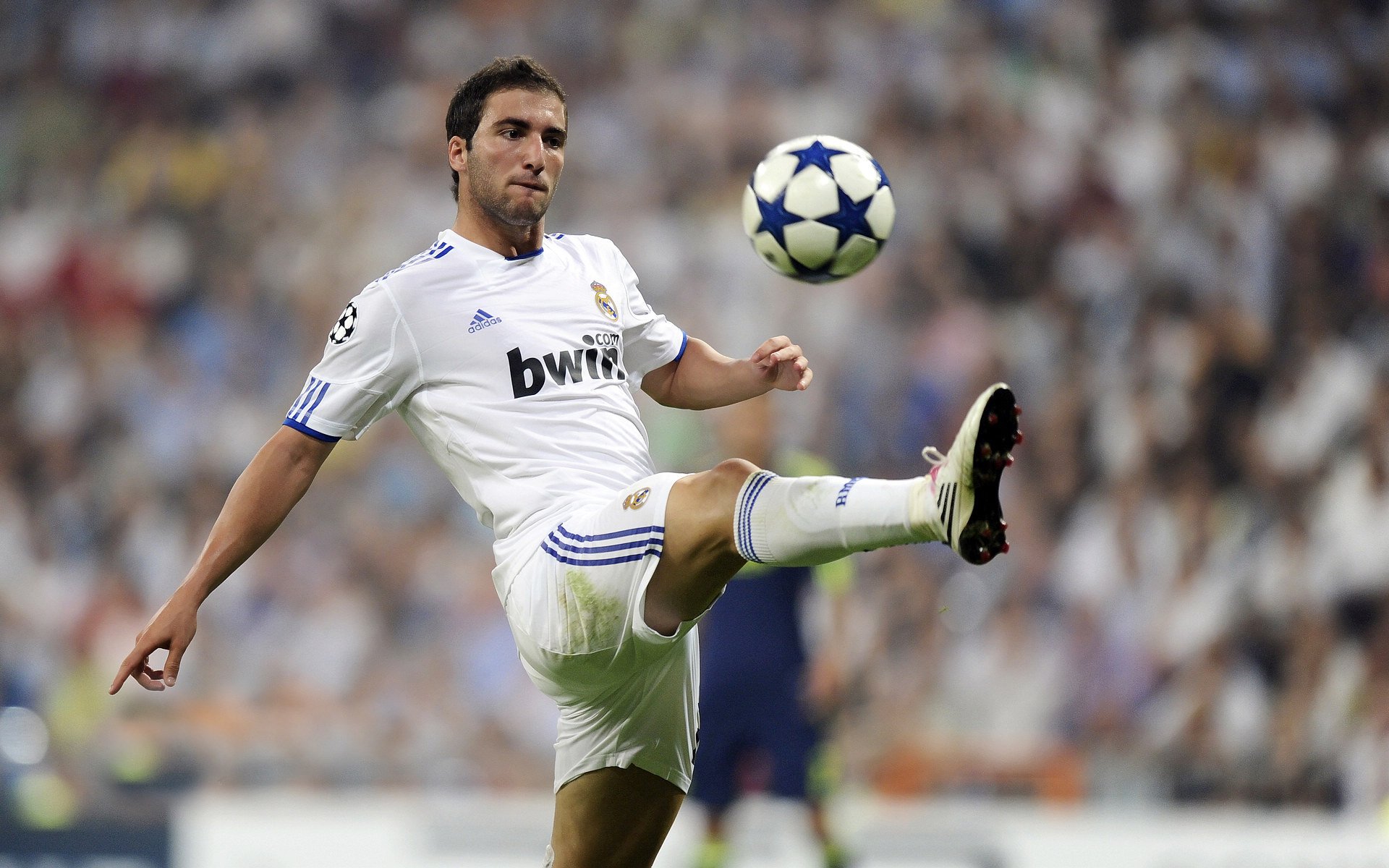 东决关键战之夜，迪马利亚攻防两端统治，书写传奇