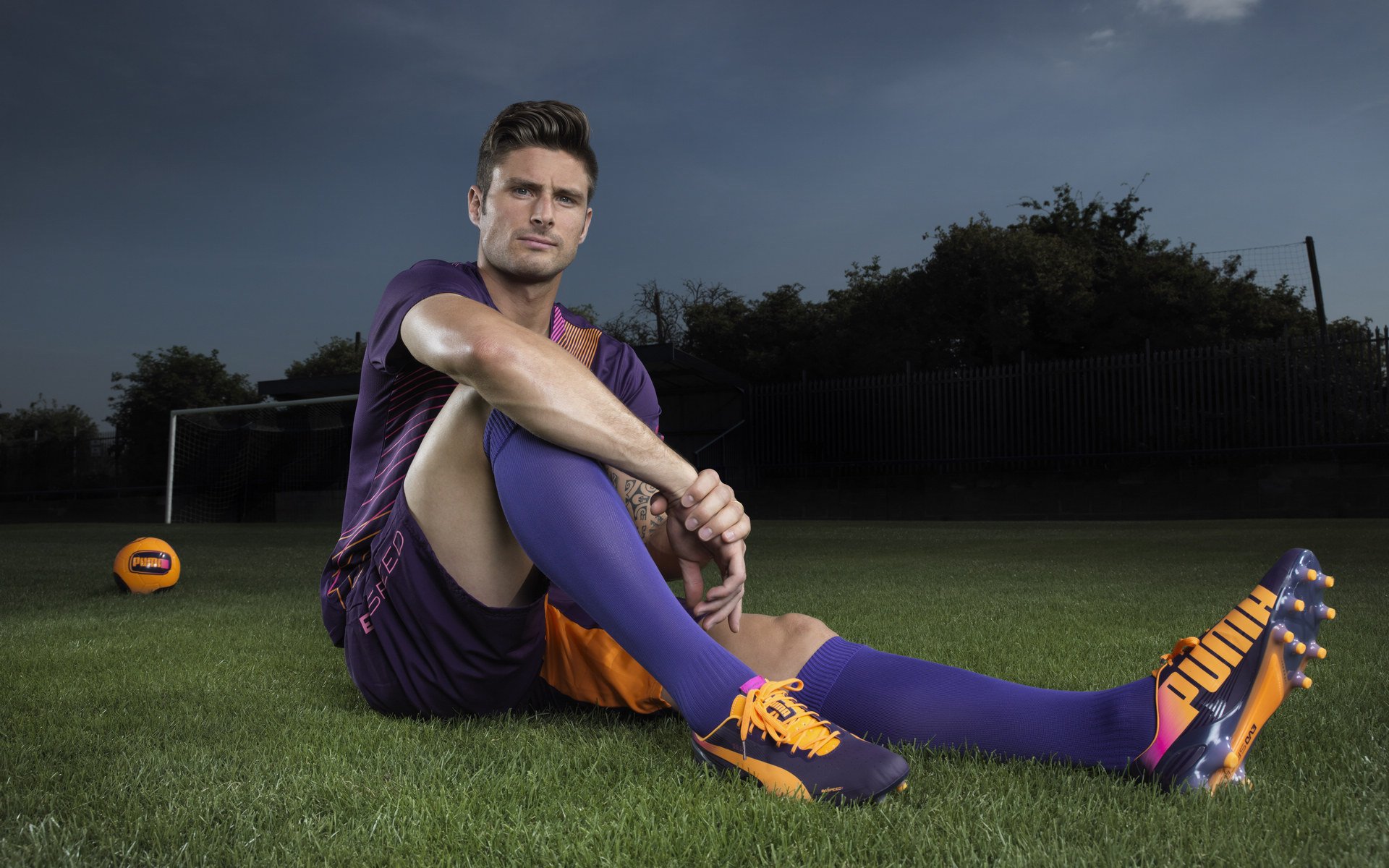 IM体育app-奥亚尔萨瓦尔，当里昂的月光照进那不勒斯的黑夜，大场面先生一剑封喉