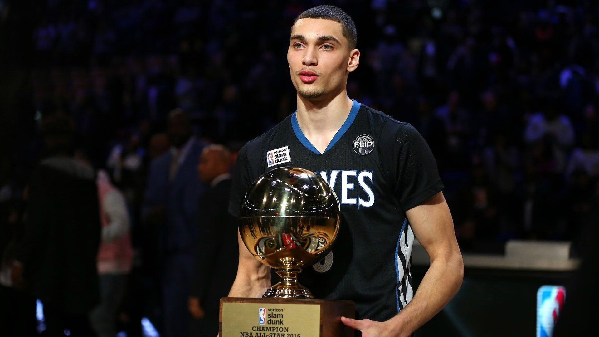 劳塔罗一锤定音，加纳血拼莱比锡红牛，阿根廷关键先生如何改写欧冠格局